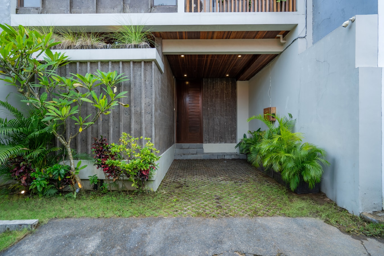 Canggu 2BR Villa | Bathtub & Pool, 5mins to Beach in Canggu, Bali — image 9