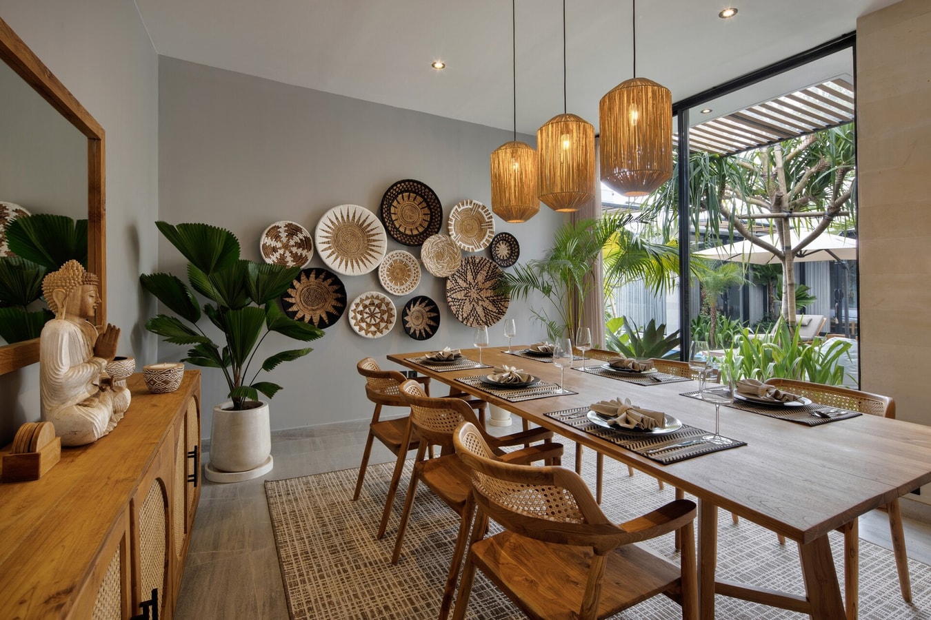 Elegant Uluwatu 3BR Villa | Near Beaches & Pool in Jimbaran, Bali — image 11