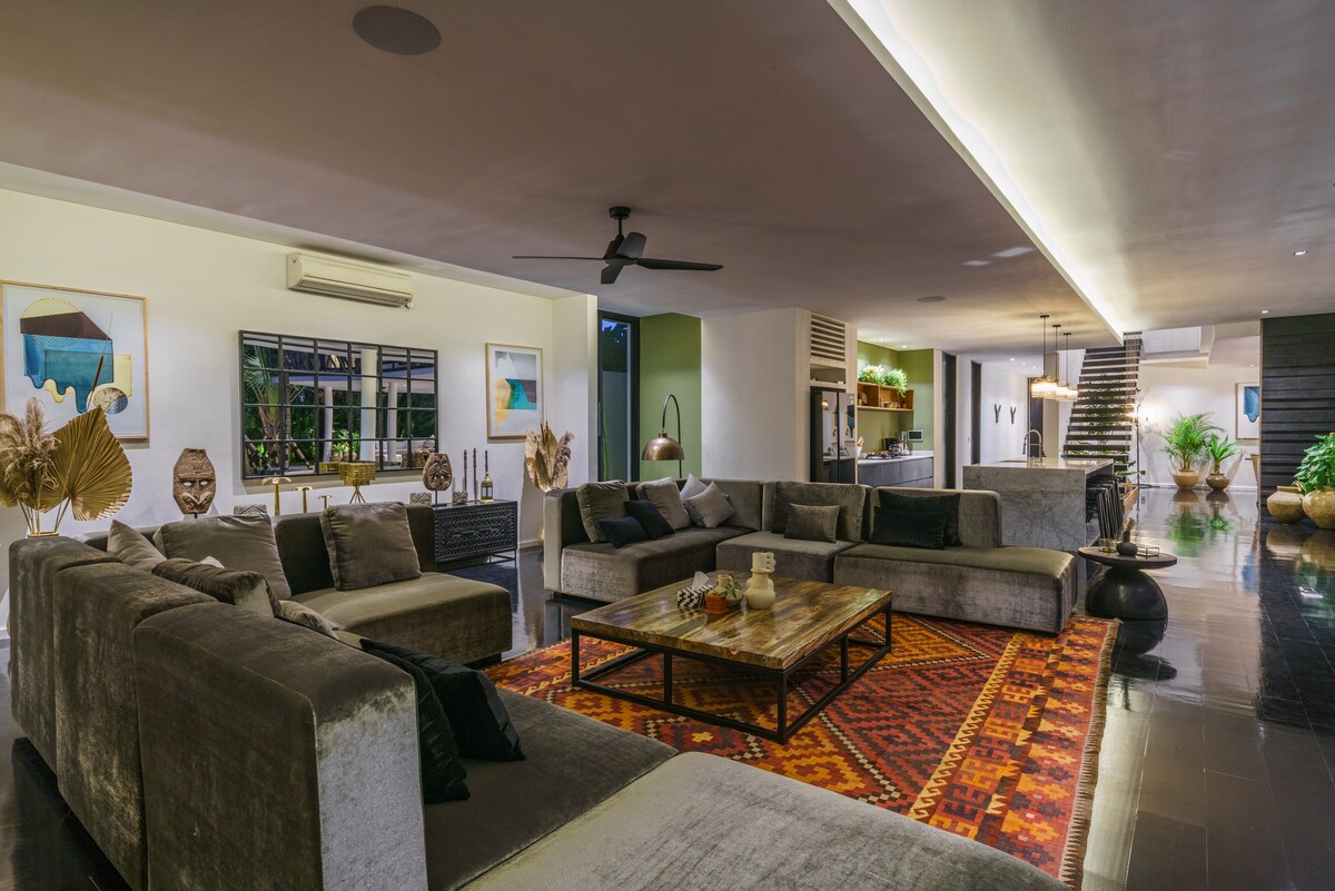 The Bull House — 6BR Villa Rental in Seminyak — image 7