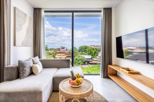Canggu 1BR Ocean-view Suite – Sauna, Pool & Gym in Canggu, Bali — image 1