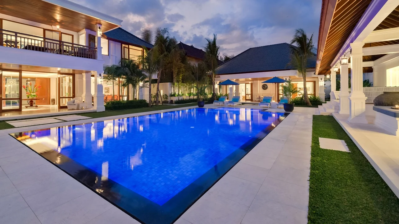 6-Bedroom Luxury Villa in Seminyak – BVI4514 — image 9