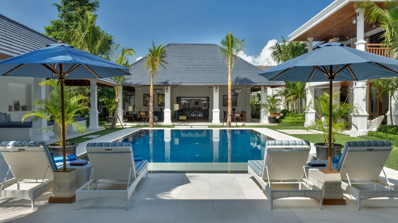 6-Bedroom Luxury Villa in Seminyak – BVI4514 — image 3
