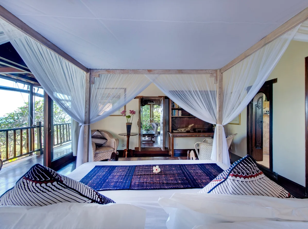 6-Bedroom Oceanfront Estate – Steps to Echo Beach, Canggu – BVI4233 — image 17