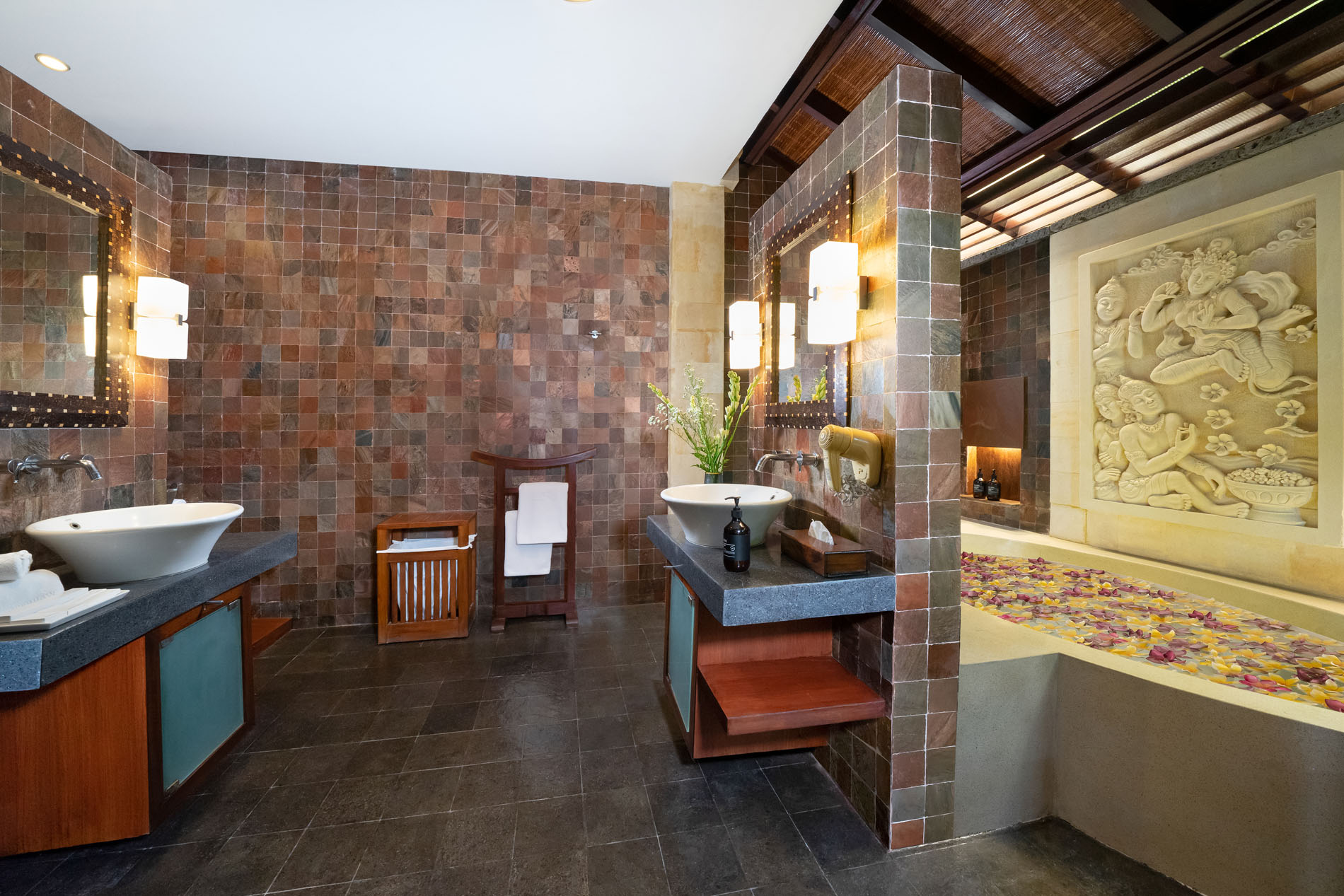 Villa Ambiente | 4 Bedroom Luxury Private Villa Jimbaran — image 6