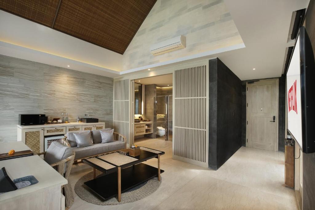 Romantic Tropical Nook 1 Bedroom Private Villa in Canggu — image 2