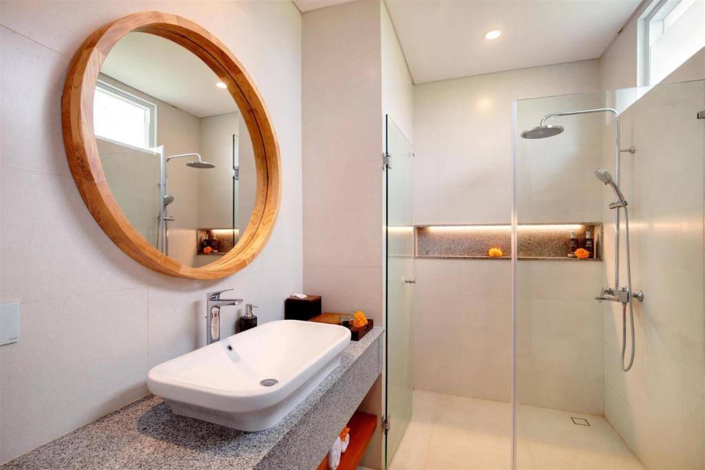 Affordable Tropical Nook 1 Bedroom Private Villa in Canggu — image 7