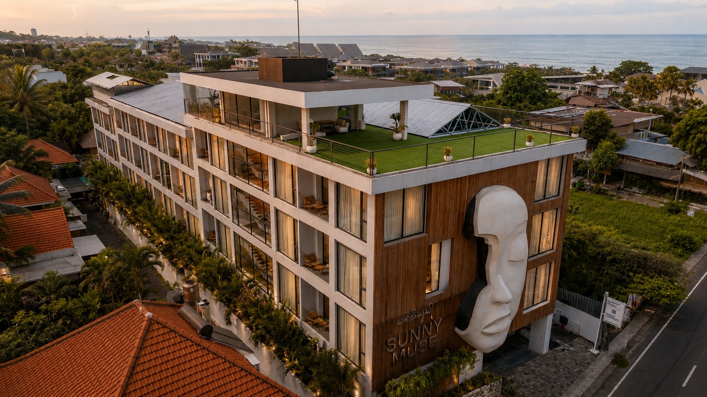 SM 406 - Studio with Ocean-View Balcony, Canggu in Canggu, Bali — image 9