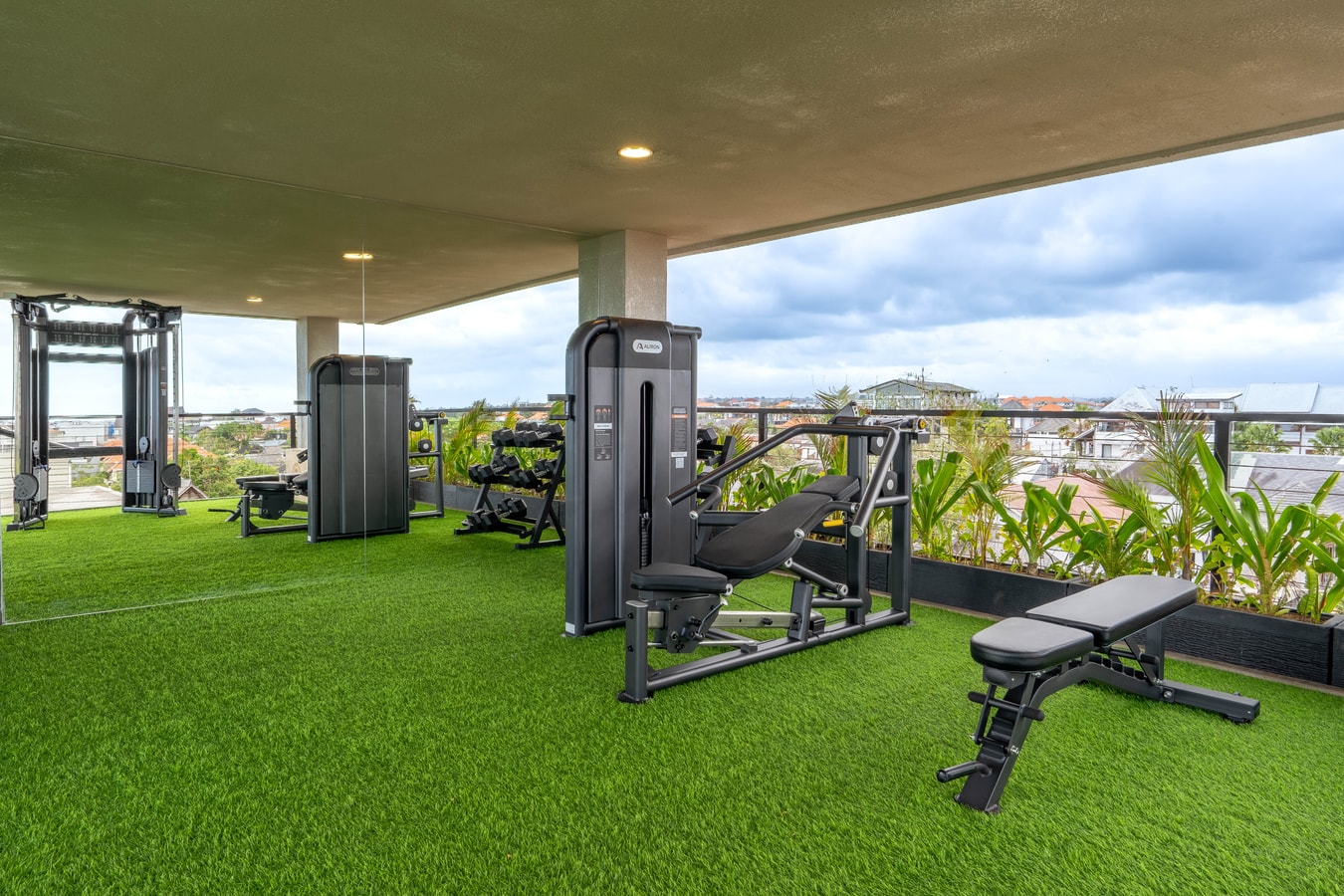 1BR Canggu Ocean Suite | Sauna, Pool & Rooftop Gym in Canggu, Bali — image 9