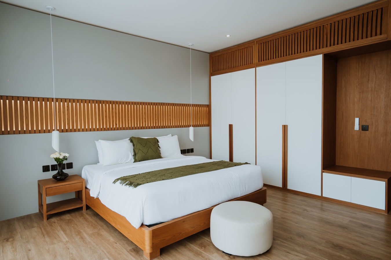 Canggu Stylish 3BR Villa Escape W/ Rooftop & Pool in Canggu, Bali — image 7