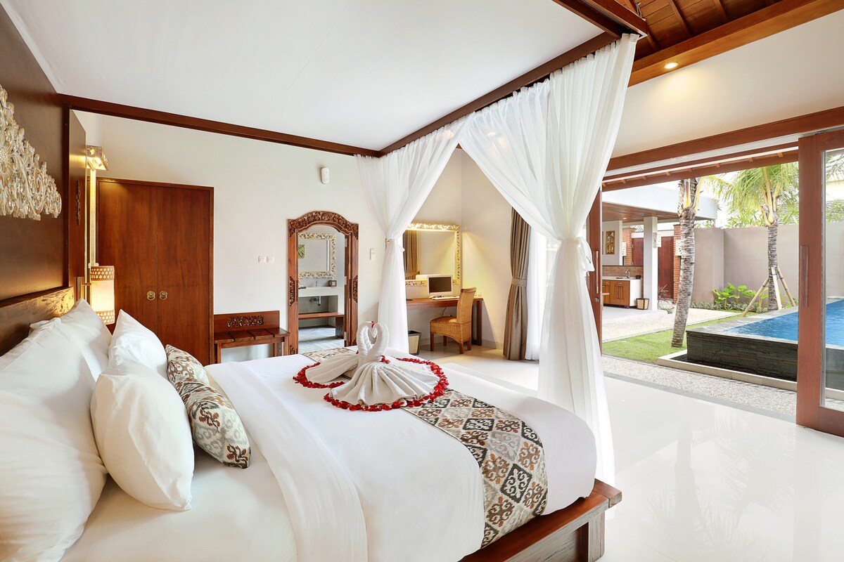 Tropical Garden Suite 1 Bedroom Private Villa in Jimbaran — image 2