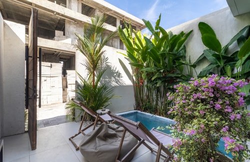 Oasis 9 - 2BR Pool Villa, Near Berawa Beach in Canggu, Bali — image 10