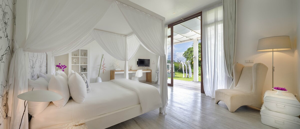 The Pure Villa — 7BR Villa Rental in Canggu — image 2