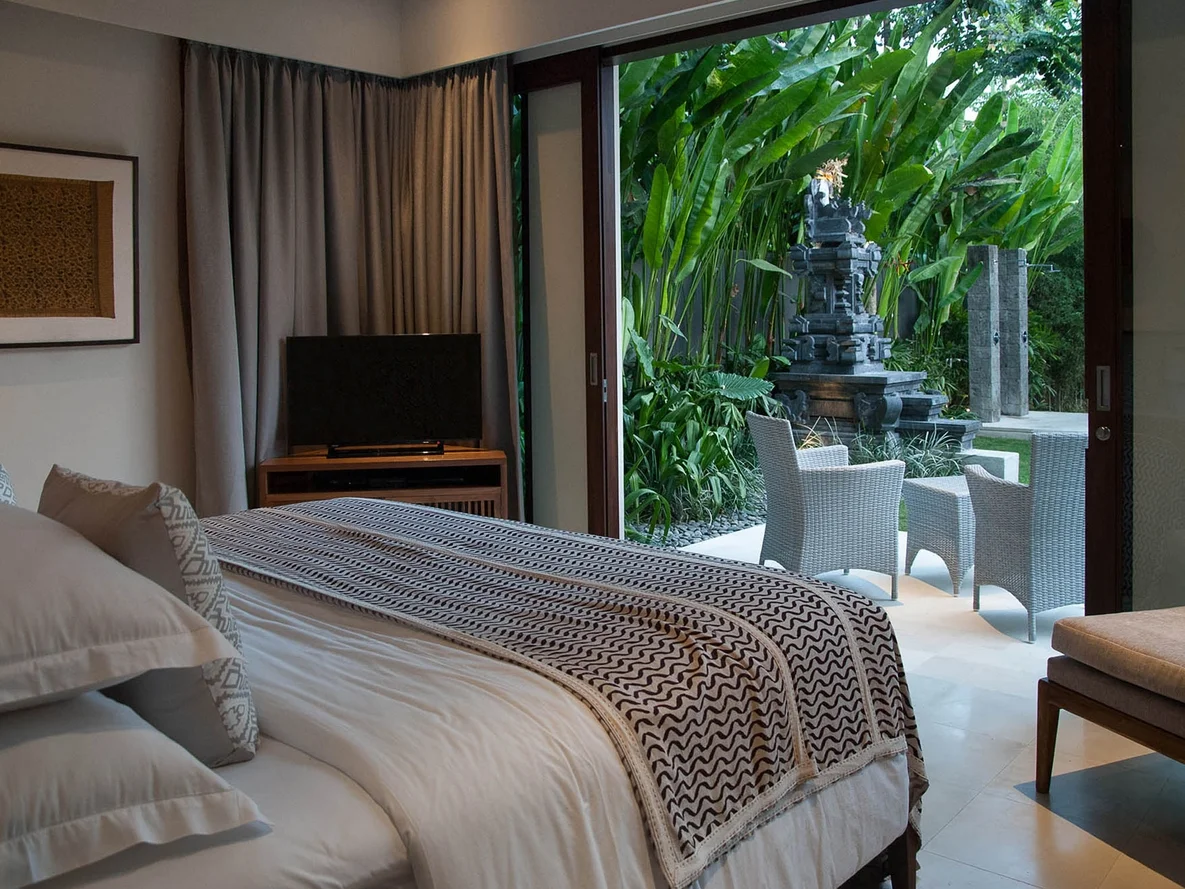 Luxury 5-Bedroom Beachside Villa with Pool & Garden Oasis – BVI3930 — image 8