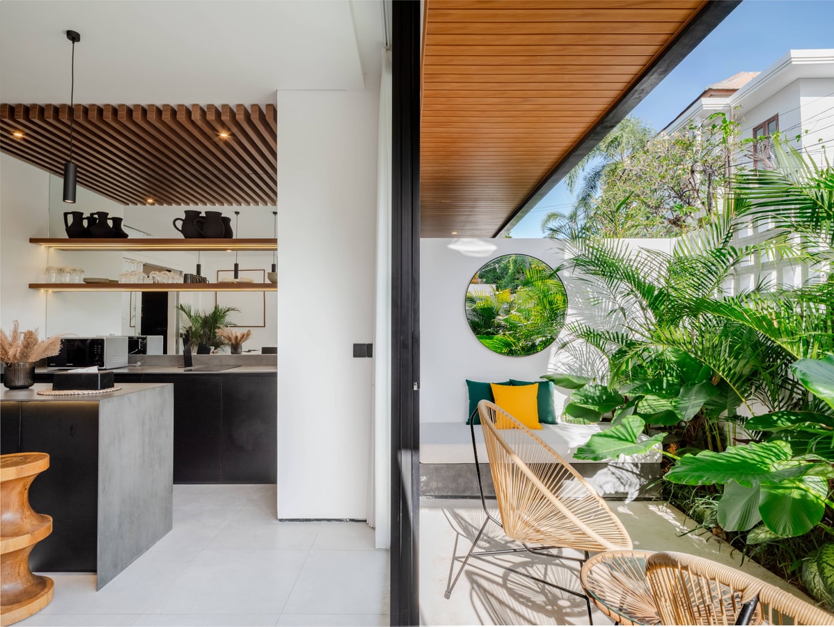 1BR Private Suite with Shared Pool in Canggu, Bali — image 11