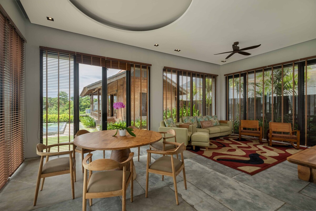 Lush Modern Hideaway 3 Bedroom Private Villa in Canggu — image 7