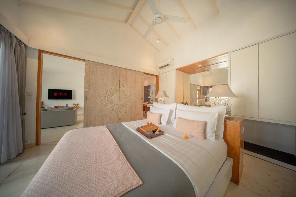 Charming Poolview Nook 1 Bedroom Private Villa in Jimbaran — image 7