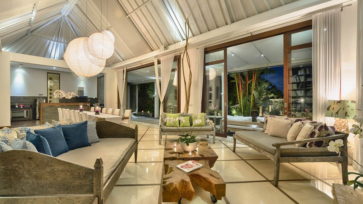 Expansive Luxury Estate 6 Bedroom Private Villa in Canggu — image 2