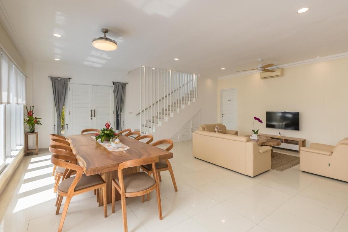 Spacious Modern Retreat 3 Bedroom Private Villa in Jimbaran — image 9