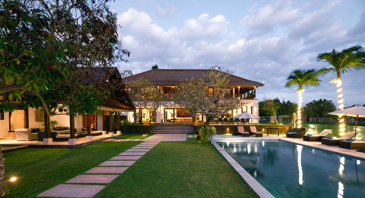 Villa Manis — 8BR Villa Rental in Pererenan