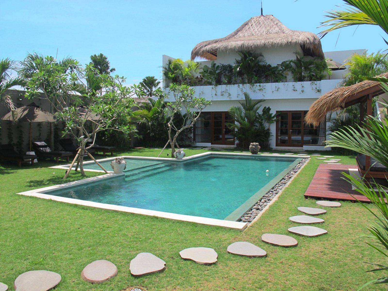 Seminyak Villa 3395 — image 1
