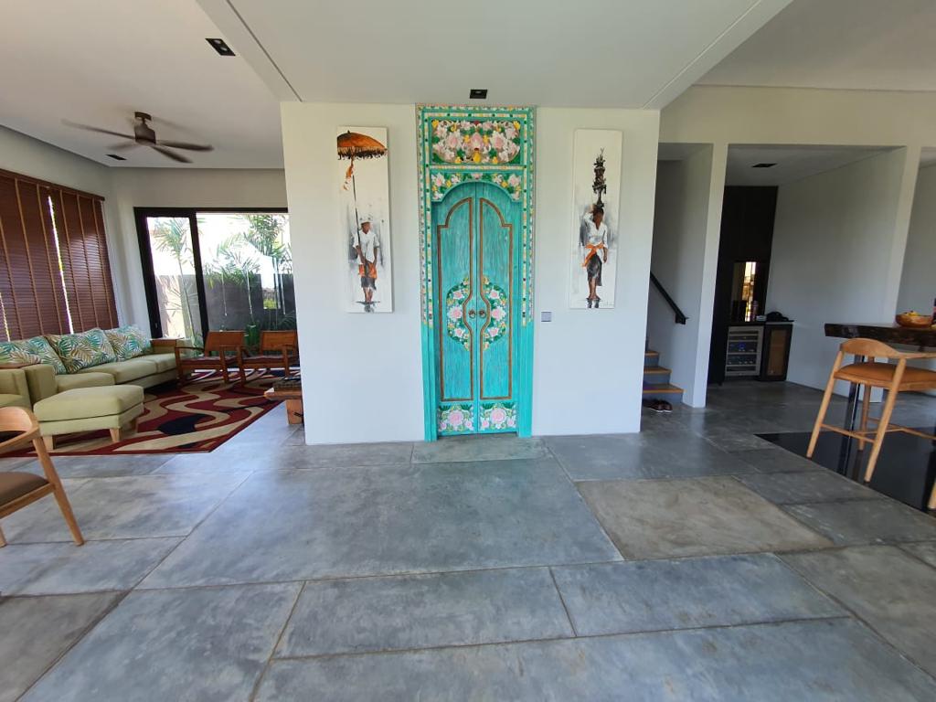 Lush Modern Hideaway 3 Bedroom Private Villa in Canggu — image 9
