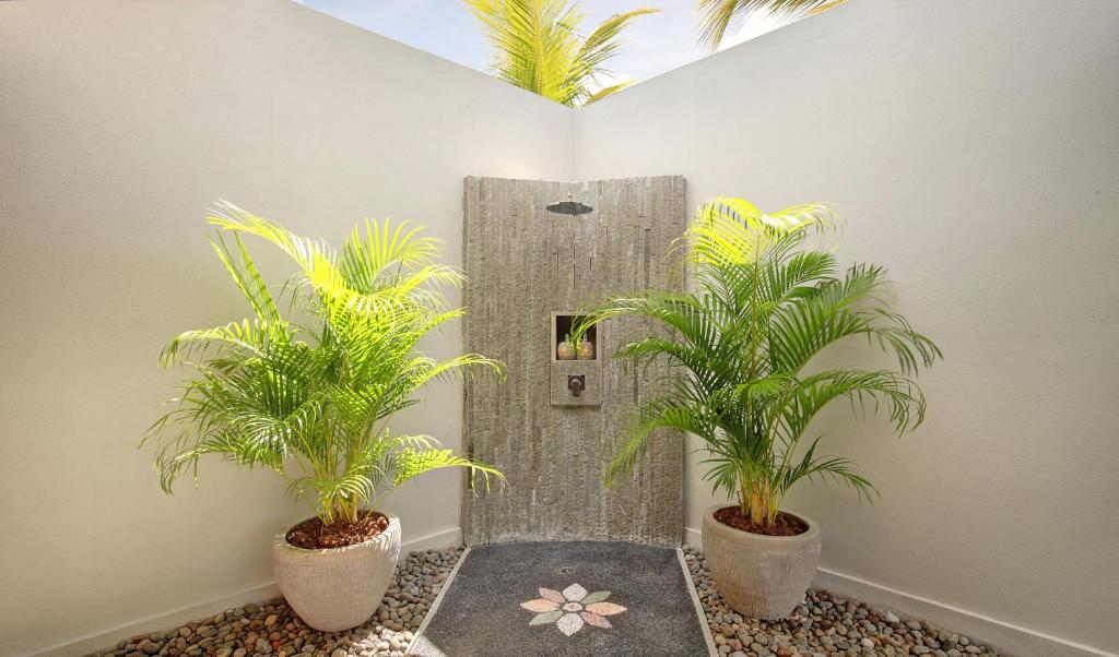 Brand New Luxe 1 Bedroom Private Villa in Jimbaran — image 10