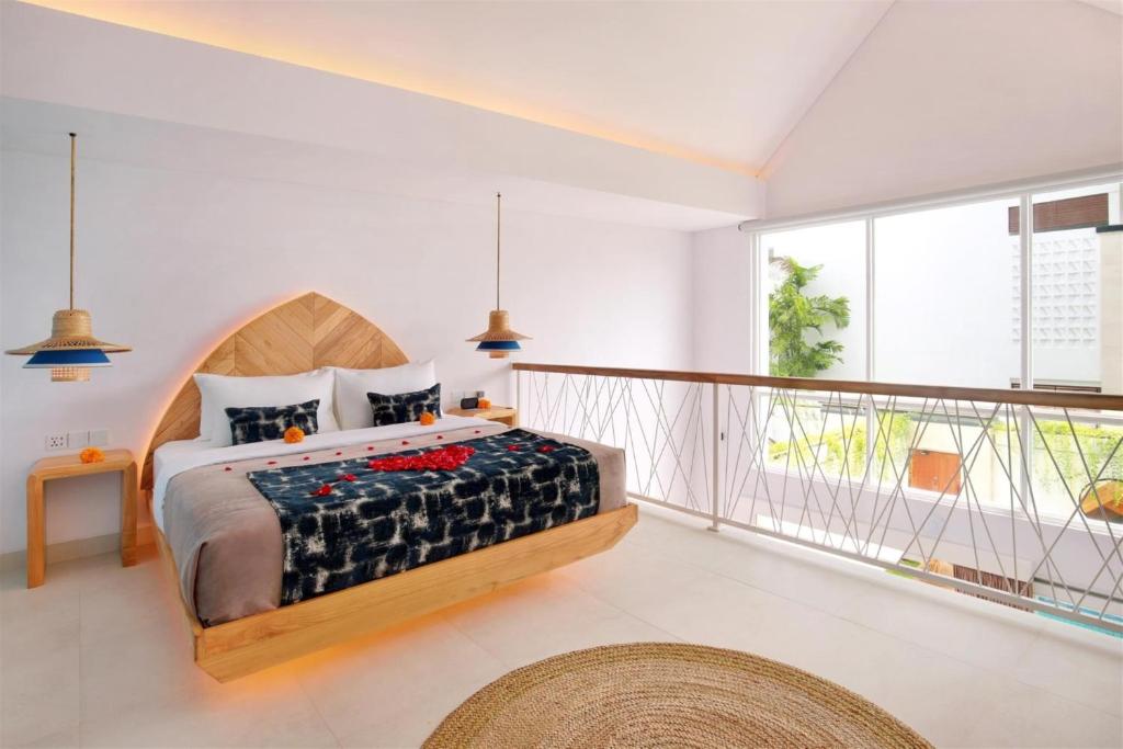 Affordable Tropical Nook 1 Bedroom Private Villa in Canggu — image 4