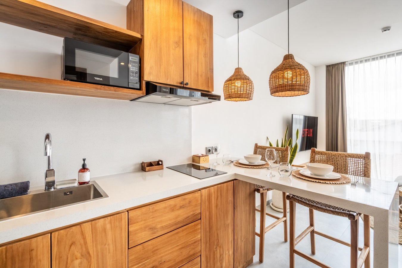 1BR Beachside Canggu Suite | Gym, Sauna & Pool in Canggu, Bali — image 11