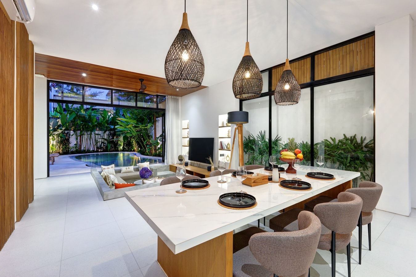 3BR Majestic Villa w/ Pool + Rooftop Plunge Pool in Canggu, Bali — image 3