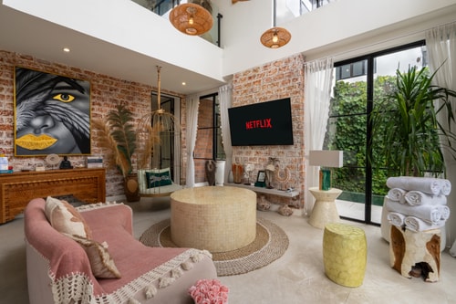 Maison Jolie - 4 Bedroom Villa with Pool, Canggu in Canggu, Bali — image 2