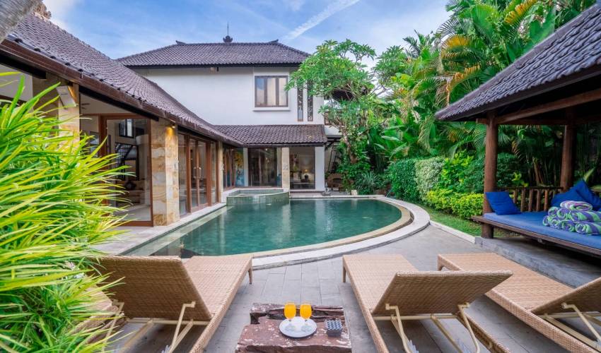 Seminyak Villa 3759 — image 2