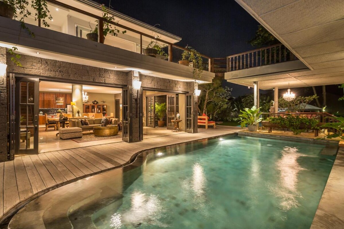Vintage Luxe Sanctuary 3 Bedroom Private Villa in Canggu — image 3