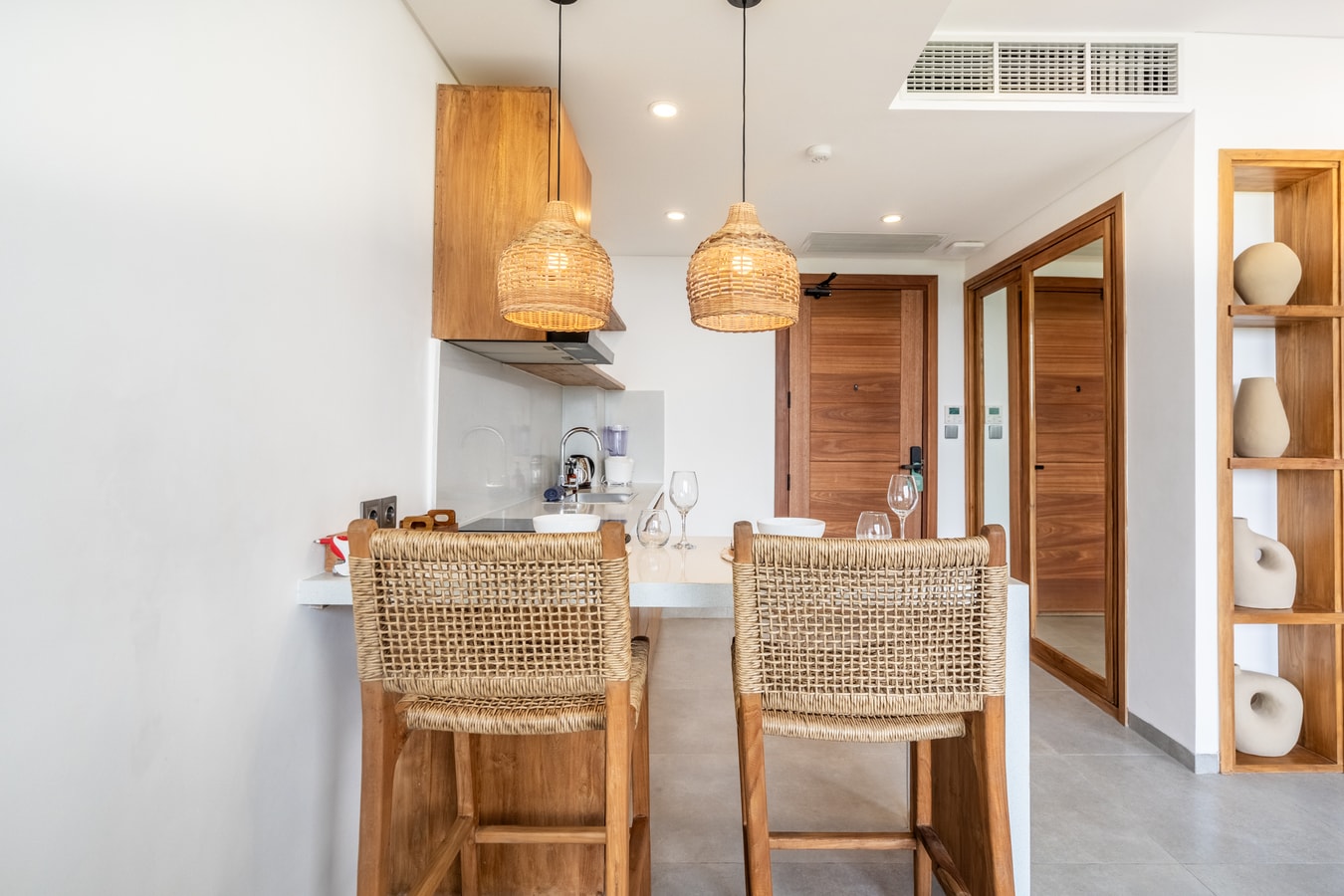 Beachside 1BR Canggu | Rooftop Gym, Sauna & Pool in Canggu, Bali — image 3
