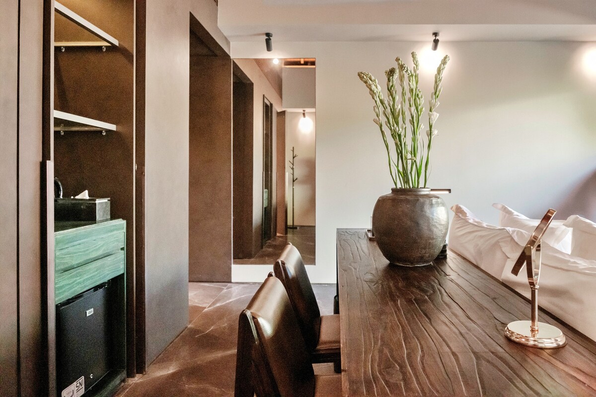 Central Honeymoon Escape Private Villa in Ubud — image 11