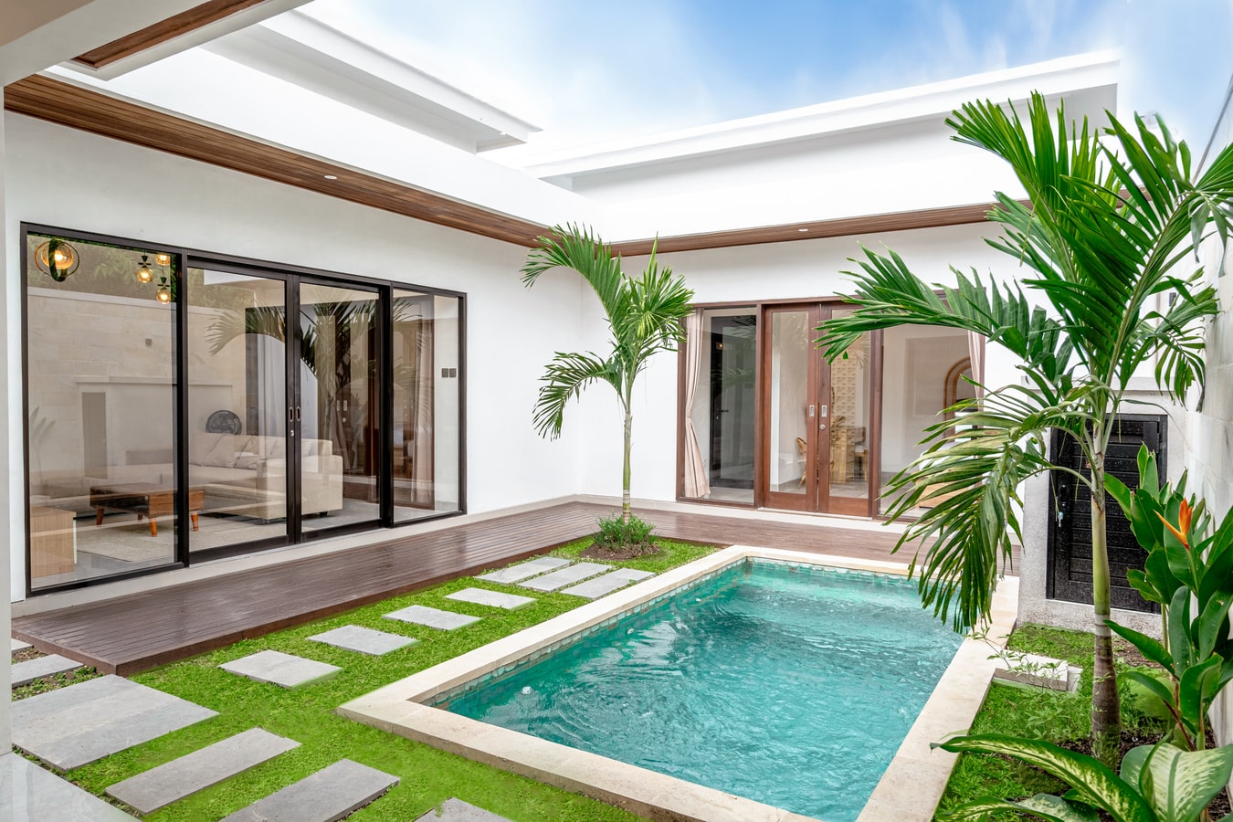 Hepha - 2 Bedroom Villa with Pool, Berawa in Canggu, Bali