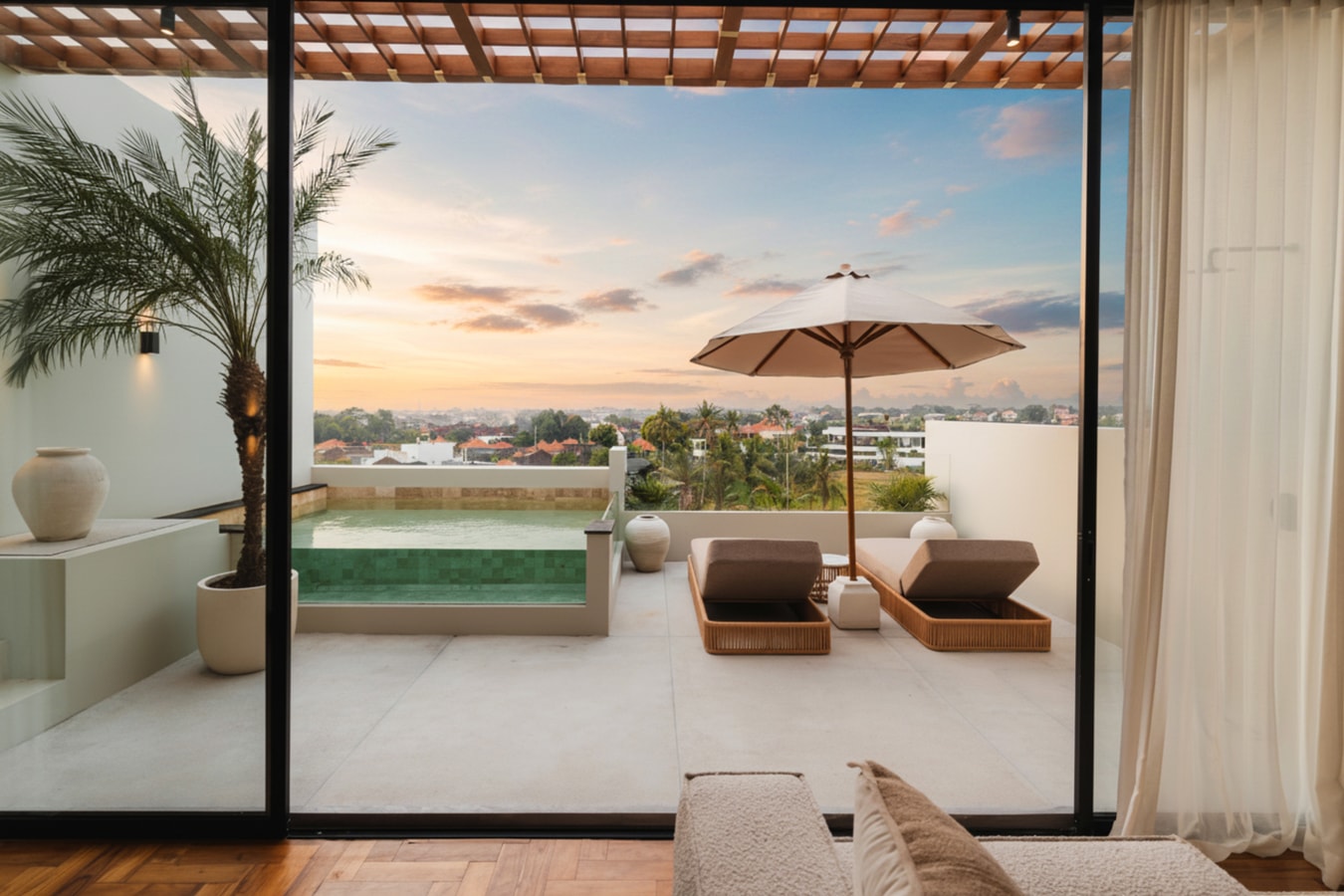 Canggu Serene 2BR Penthouse, Scenic Balcony & Pool in Canggu, Bali