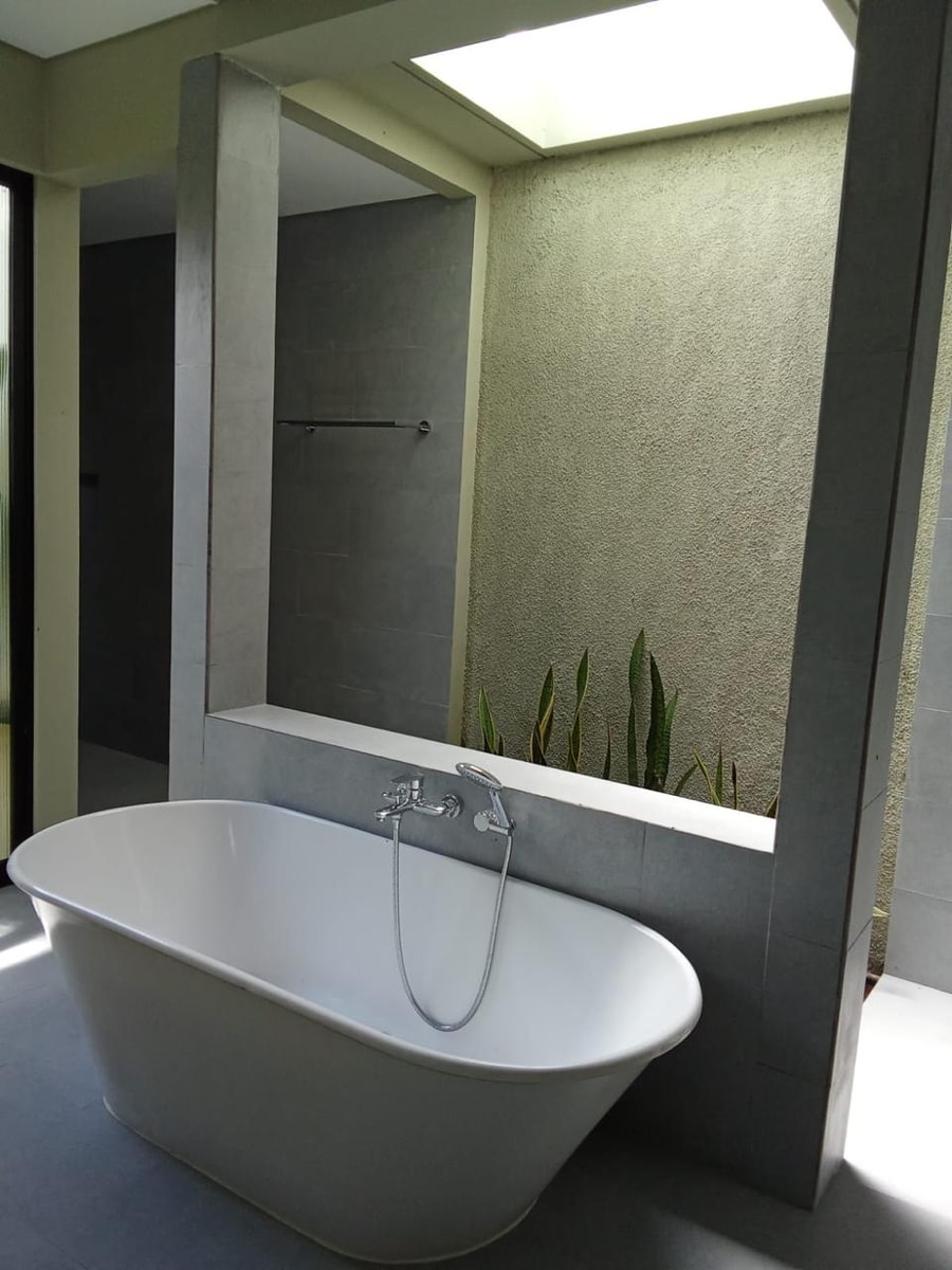 B2 in Pererenan, Bali — image 7
