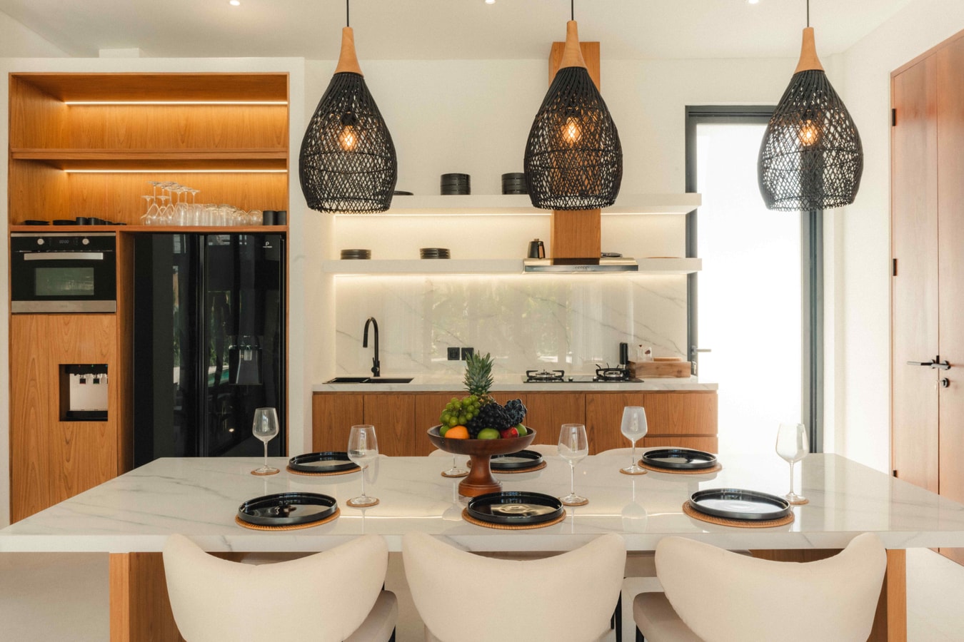 Canggu Luxury-Modern 3BR Villa | Pool & Rooftop in Canggu, Bali — image 7