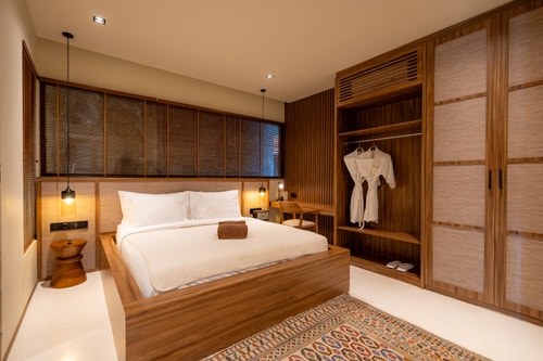 Luxury 1BR Canggu Villa | Scenic Pool & Paddy View in Canggu, Bali — image 2