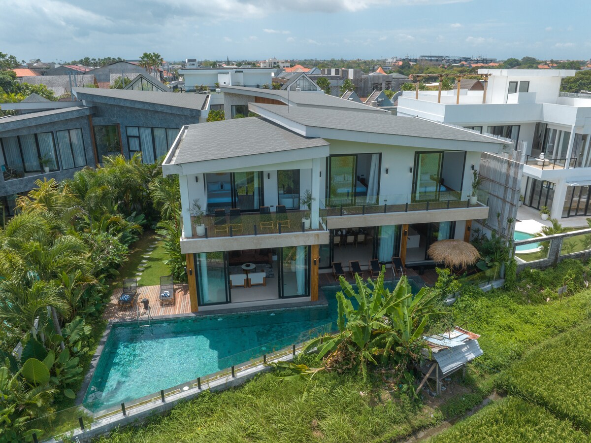 Amaluna — 4BR Villa Rental in Canggu