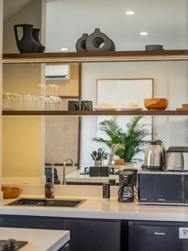 1BR Cozy Apartment with Pool Access · Seseh in Canggu, Bali — image 4