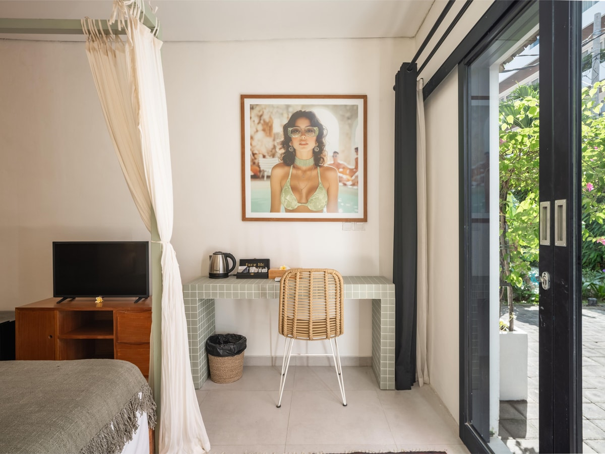Tropical Studio with Pool in Berawa in Canggu, Bali — image 3