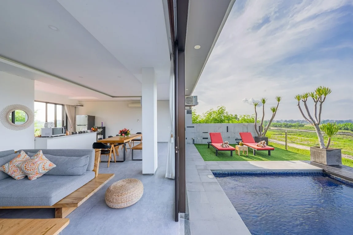 4-Bedroom Villa Rental with Private Pool near Seminyak – Stylish Hideaway — image 17