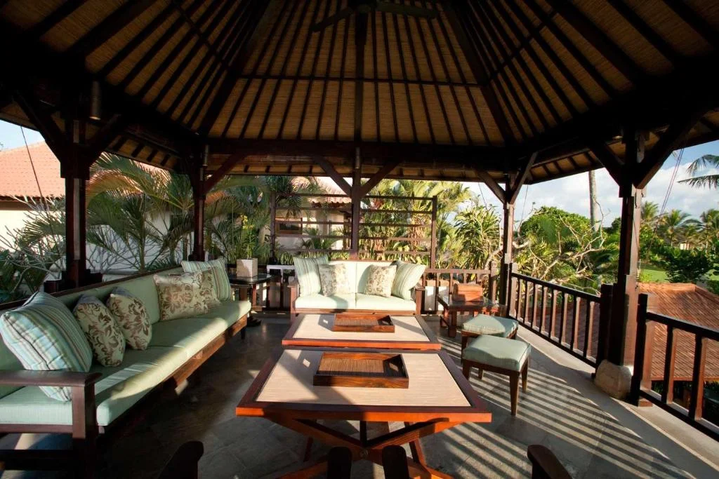 Oceanside 3-Bedroom Villa with Panoramic Sunset Views – Near Tanah Lot — image 8