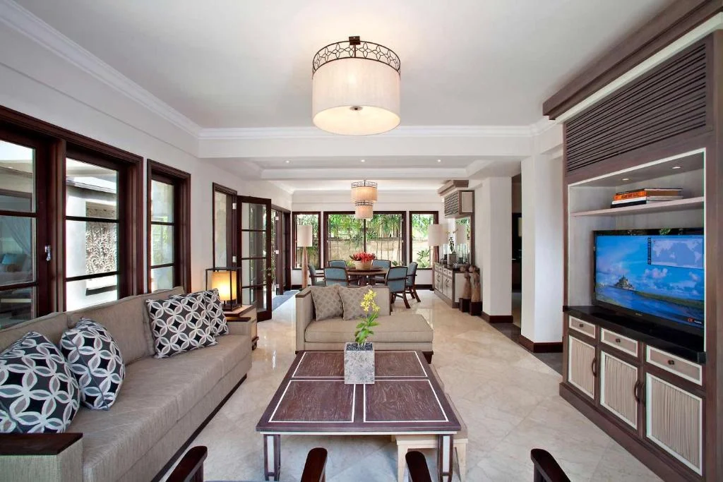 Oceanside 3-Bedroom Villa with Panoramic Sunset Views – Near Tanah Lot — image 19