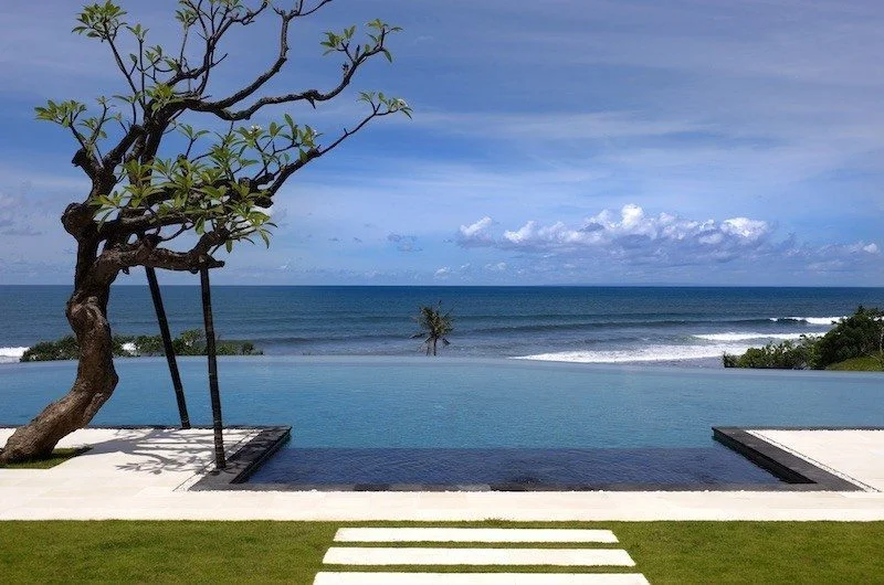 Serene 6-Bedroom Designer Villa with Ocean & Volcano Views – Bali — image 12