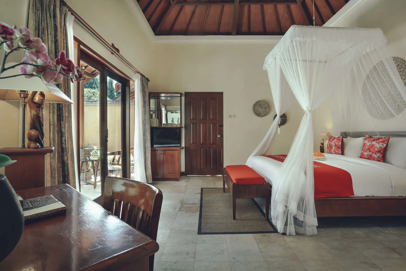 One-Bedroom Romantic Pool Villa – A Secluded Hideaway in Sanur — image 9