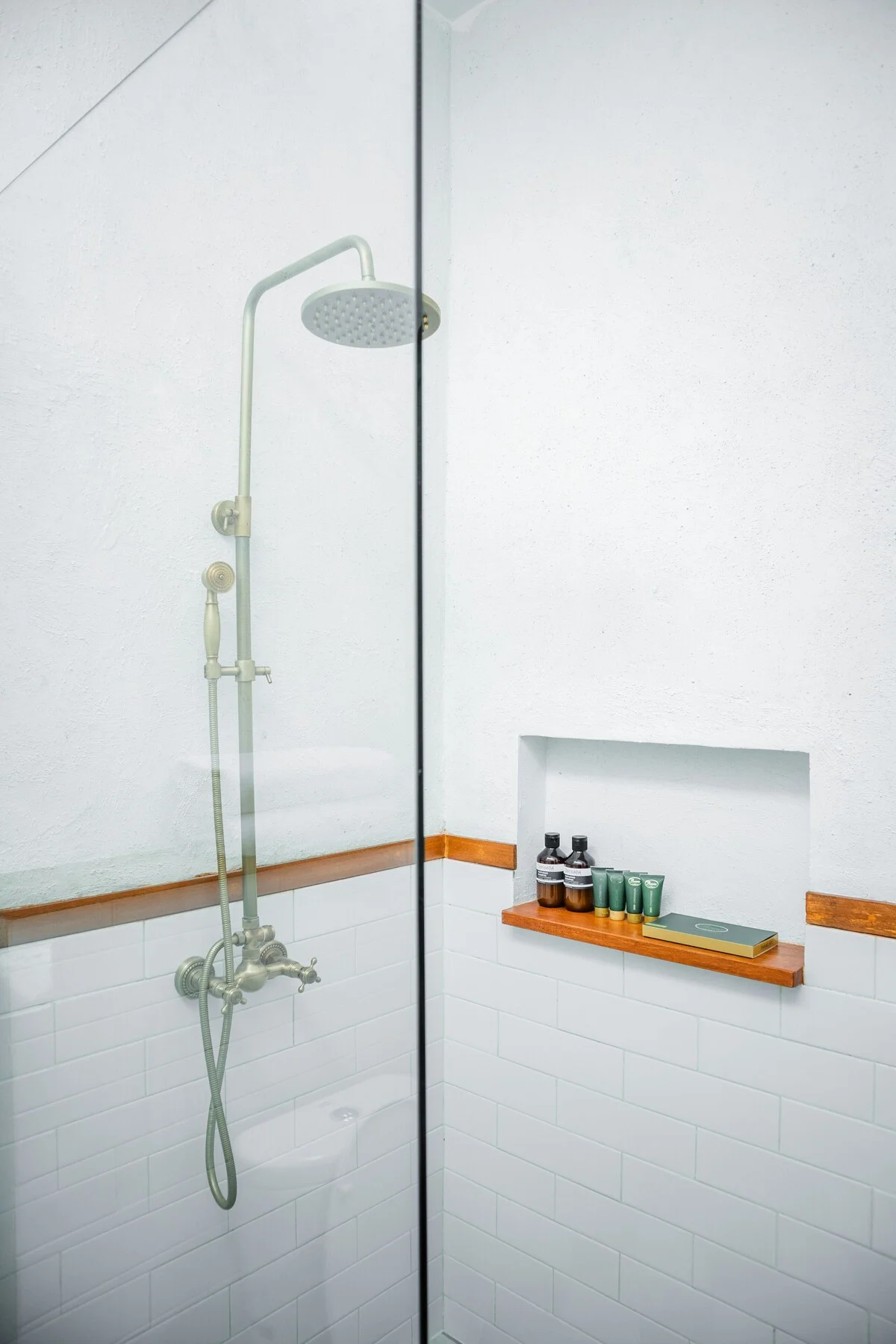 Modern 2-Bedroom Minimalist Villa with Private Pool in Kerobokan — image 12