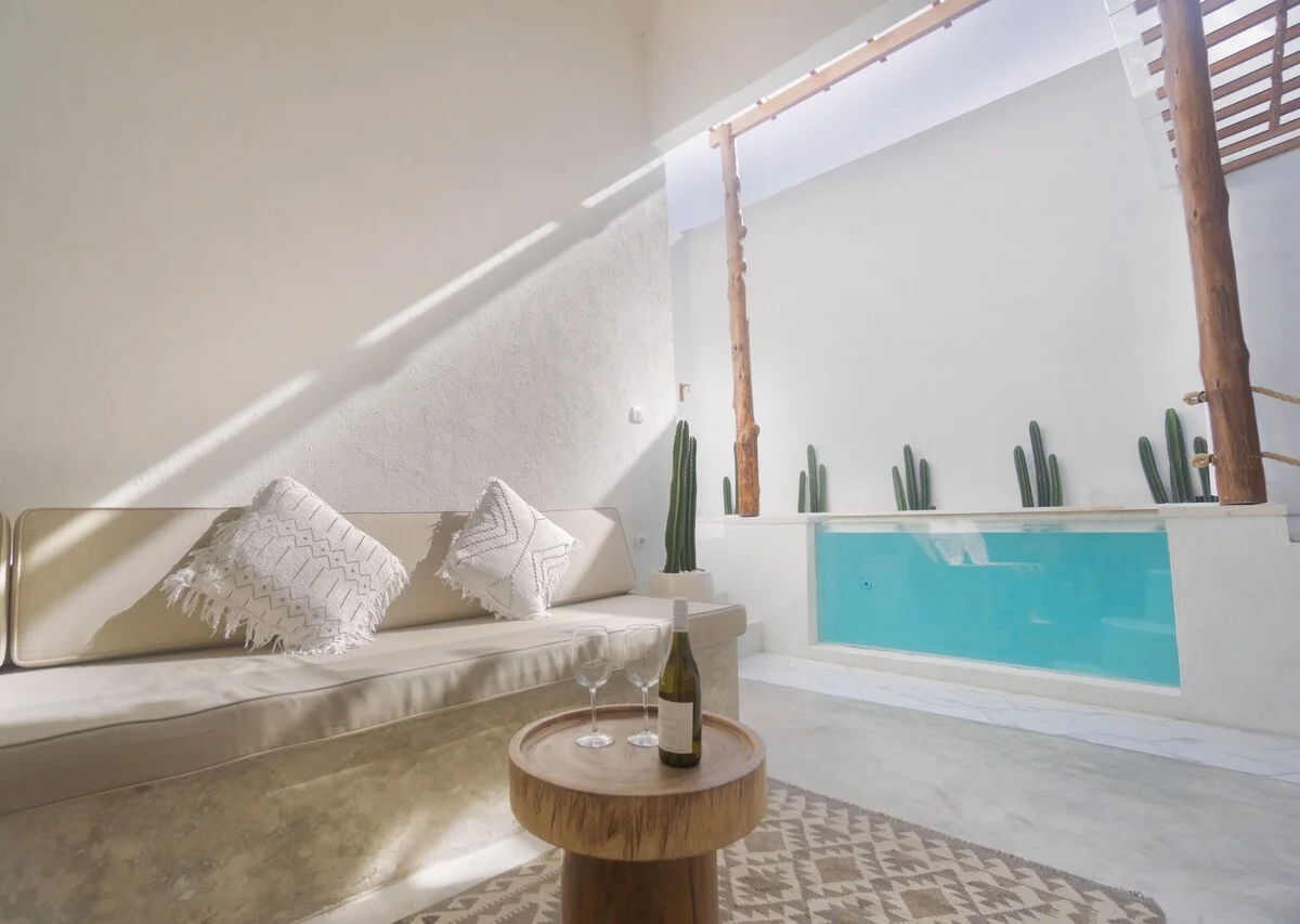 Modern 2-Bedroom Minimalist Villa with Private Pool in Kerobokan — image 8