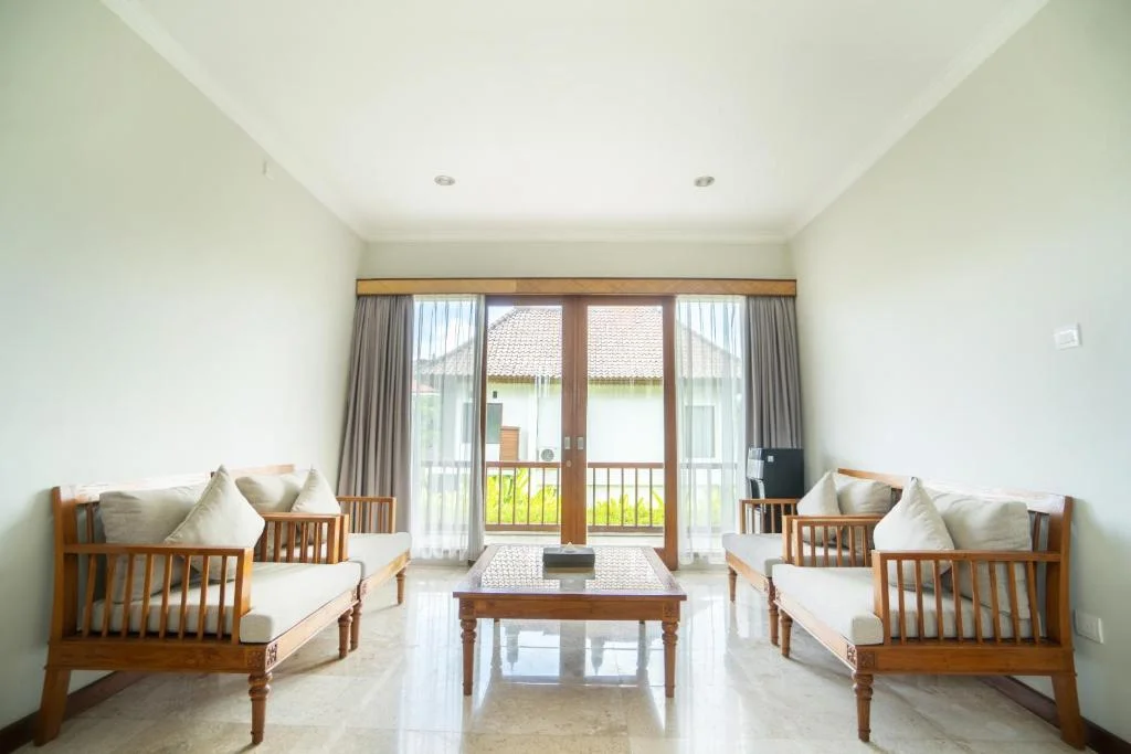 Spacious 7-Bedroom Private Villas – Tropical Oasis Near Bali’s Famous Surf Beaches — image 14